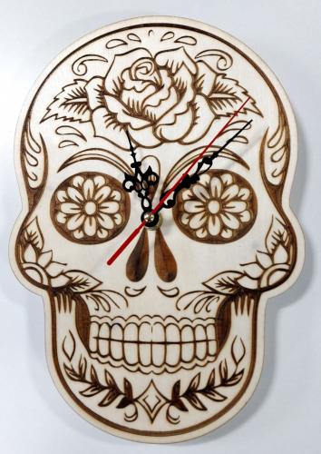Skull-Clock